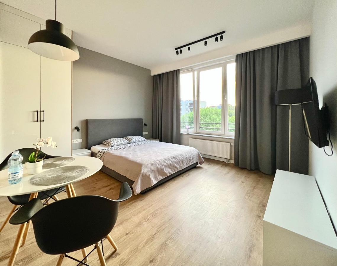 K22 Warszawa Zachodnia Slawinska 502 Apartment Luaran gambar