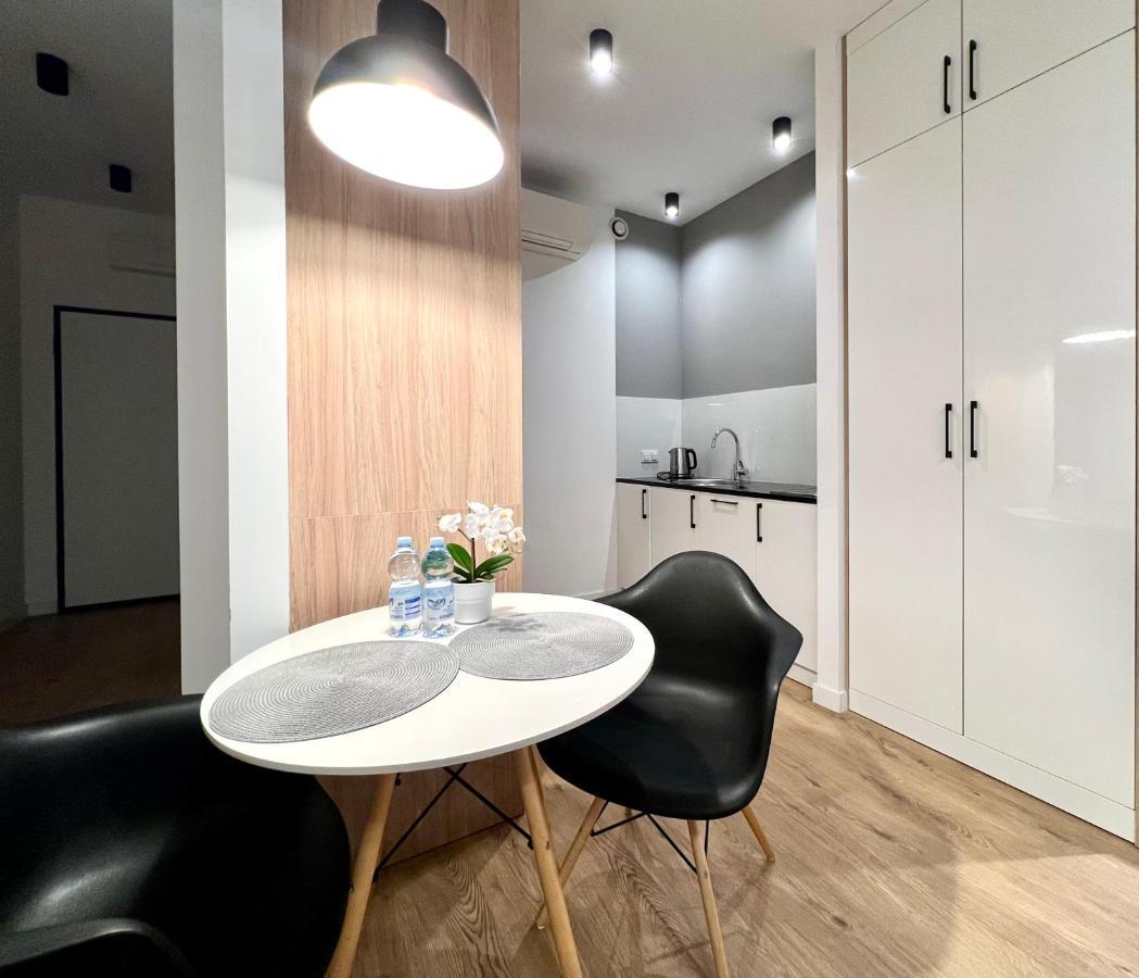 K22 Warszawa Zachodnia Slawinska 502 Apartment Luaran gambar